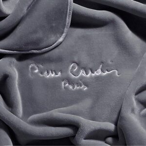 Ćebe Nency Pierre Cardin Anthracit Ćebe Nency Pierre Cardin Anthracit Prekirvači - Online Prodaja - Vadras
